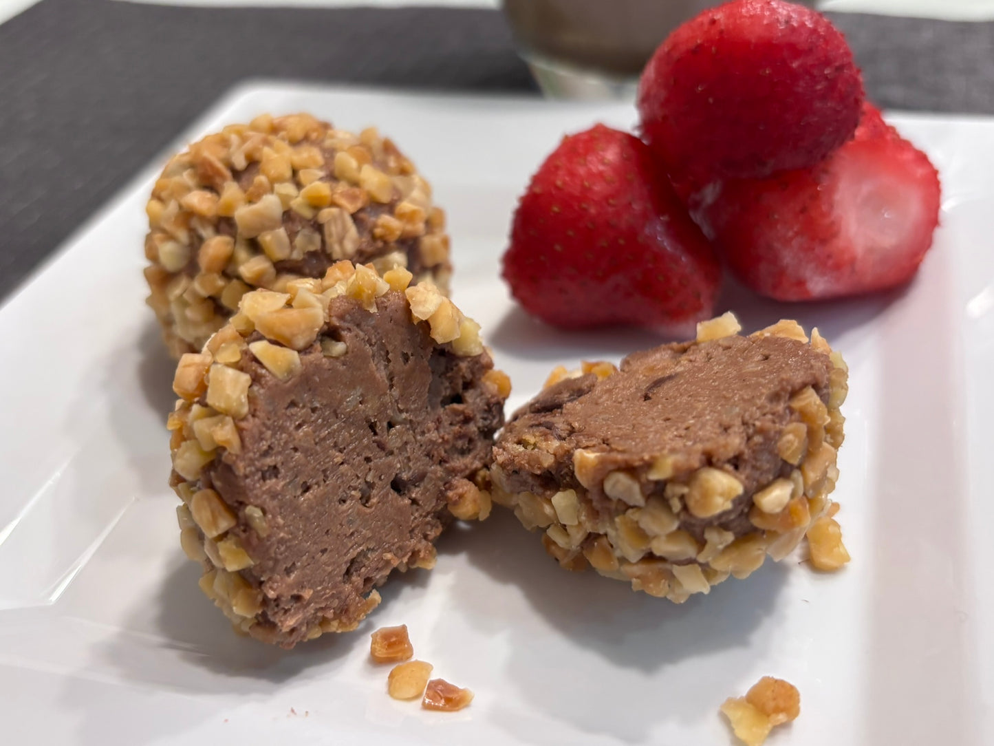 Carbolicious Cheese Balls Low-Carb Sugar Free – Keto, Atkins Diet friendly